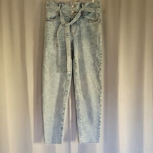High Rise Light Blue Women's Jeans with Belt